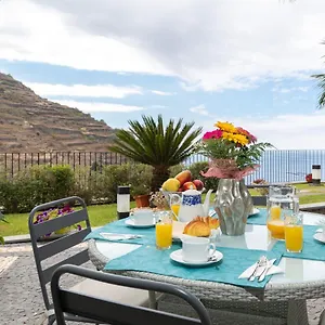 Zeza´s Garden Ferienhaus Calheta (Madeira)