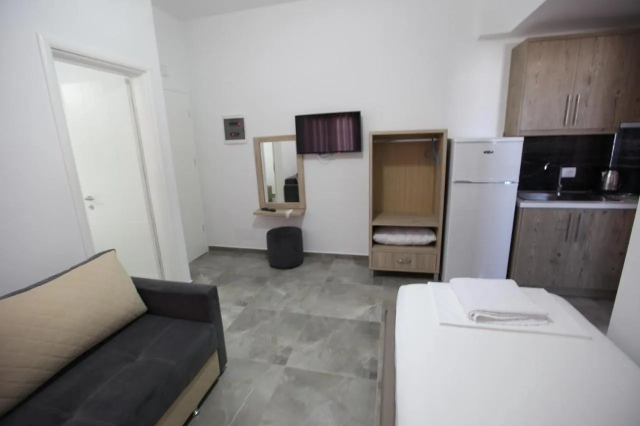 Vila Anhel Ксамил 0*,  Албания